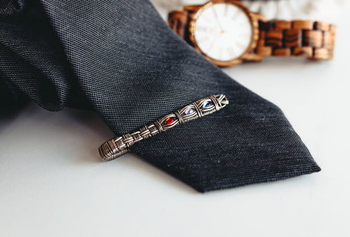 Silver Wire Tie Bar with Birthstone, Silver Tie Clip, Custom Gift for Him, Father’s Jewelry, Gift for Dad,