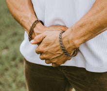 Load image into Gallery viewer, Mens Copper Wire Weave Cuff Bracelet, Groomsmen Gift, Gift for Dad, Boyfriend Gift, Unisex Bracelet